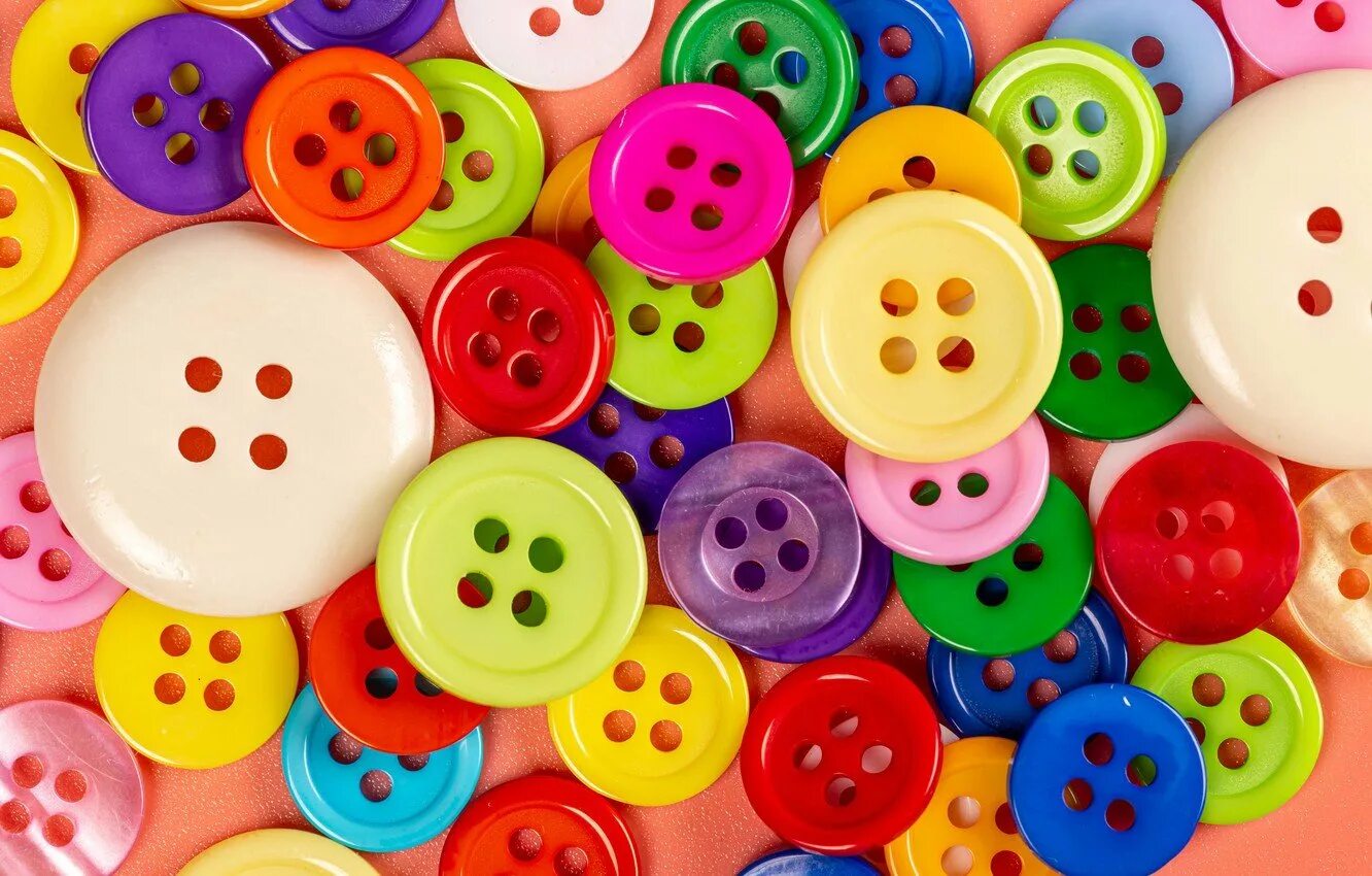 Красные кружочки много. Конфетти в кругу. Цветные пуговицы. Кругляшка игра. Кругляшка игра.