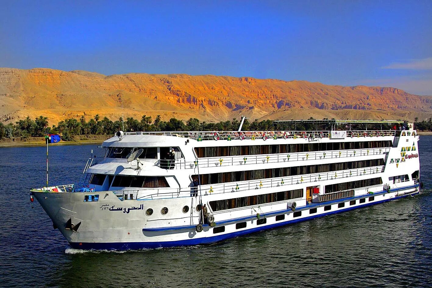 Круиз на лайнере египет. Круиз на лайнере. Круиз по нилу асуан луксор. Путешествие на лайнере. Круизный корабль "msc splendida".