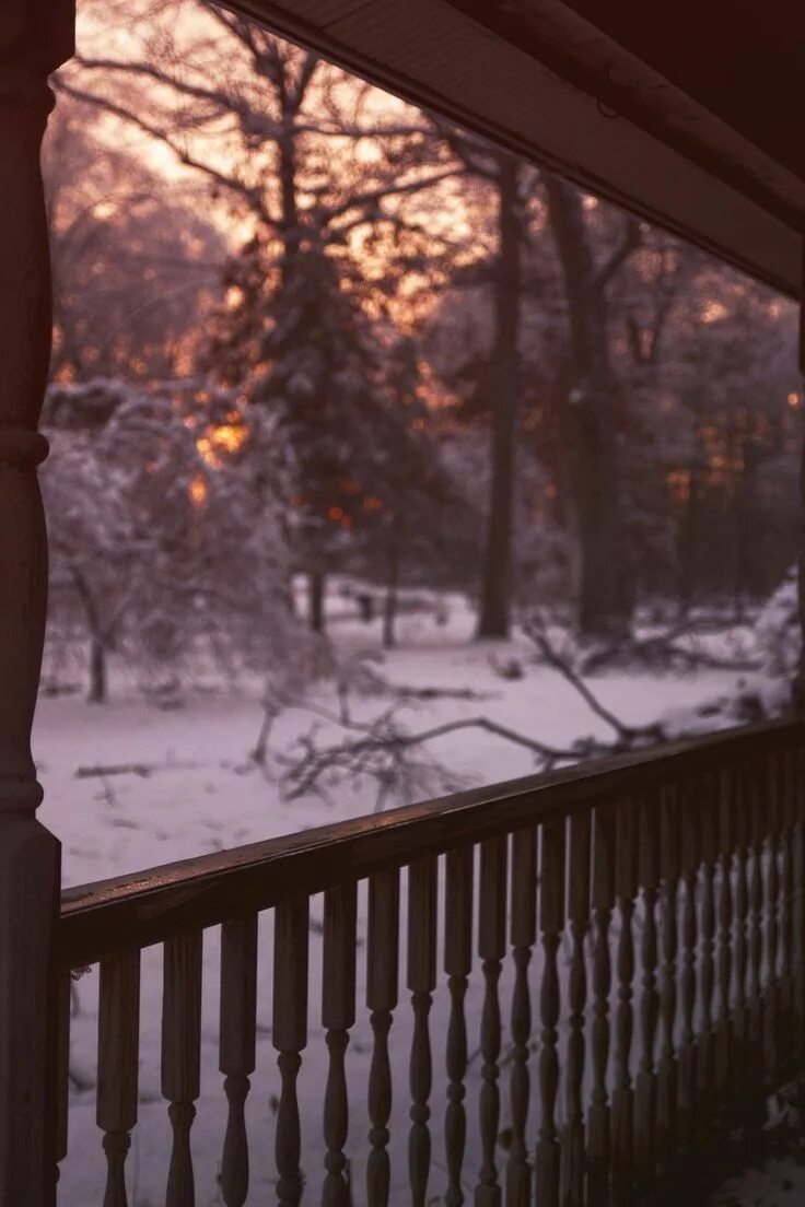 Ночь зима снег. Зимний вечер. It was a cold winter night. Зимняя сказка снегопад снежинка. Зима.