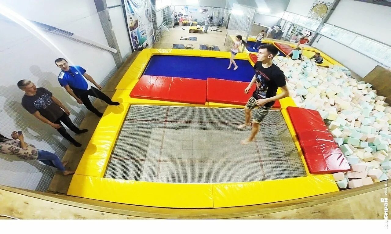 Батутный центр балаково. Батутный центр балаково