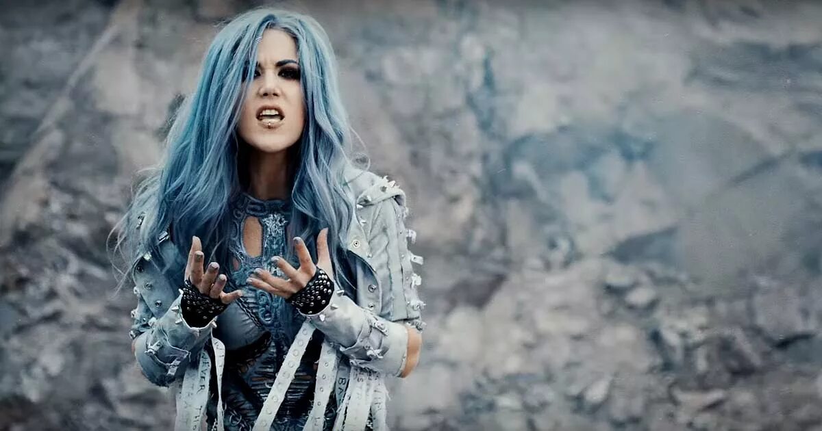 Arch enemy the eagle flies alone. Арч энеми зе игл флис элон. Alissa white gluz the eagle flies alone. Alissa white gluz the eagle flies alone. Alissa white-gluz.