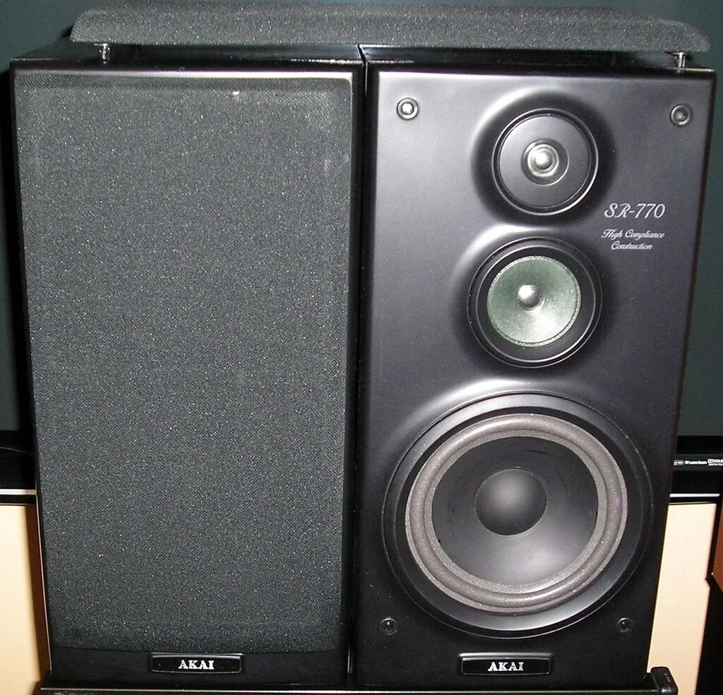 Колонки akai. Akai abts-605b. Стереосистема акай ab-r803688p. Компонентная система akai 90. Акустические колонки akai sw-m45.