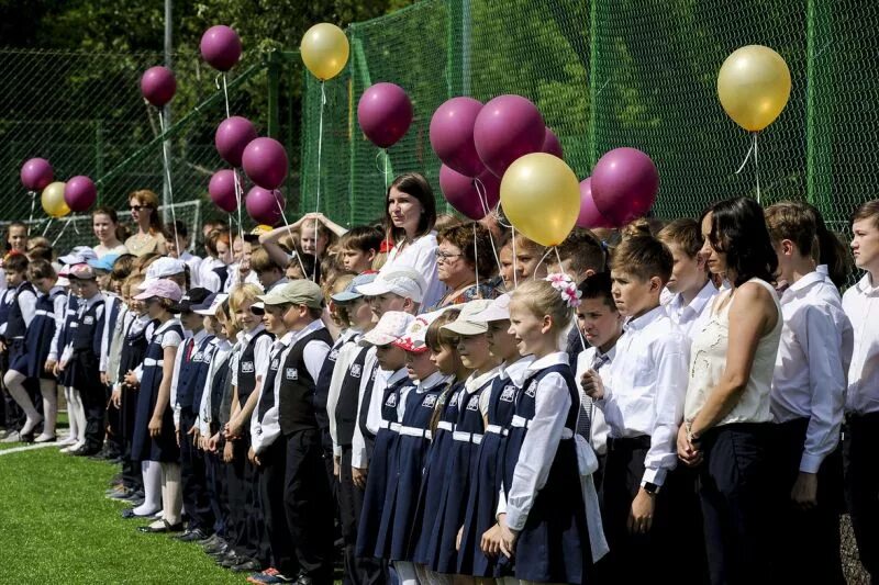 Лицей 10 Пермь. Лицей 10 Пермь Льва Шатрова. Лицей 10 Пермь 2 корпус. 10 Лицей 2 корпус. Открытие 10 школы