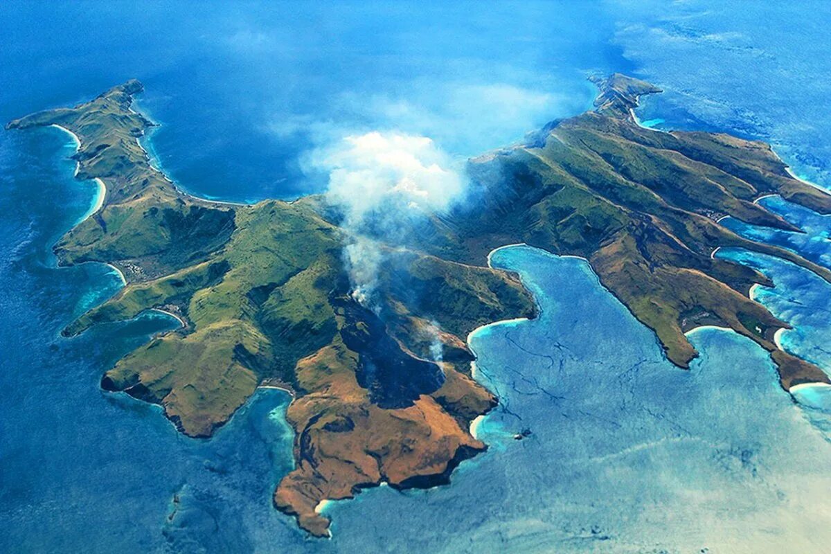 Большие зондские острова океан. Индонезия Зондские острова. Архипелаг малые Зондские острова. Нуса Тенгара. Большие Зондские острова климат.