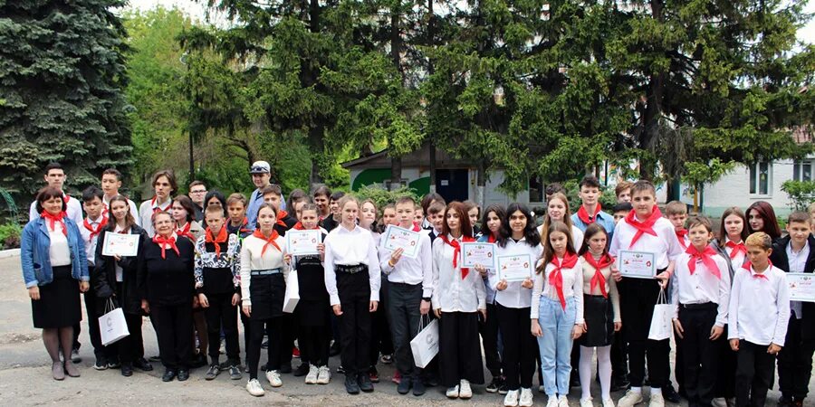 Турслет пионерия. Пионер-с. Вечеринка в стиле пионеров. Пионерский отряд в школе. Пионеры.
