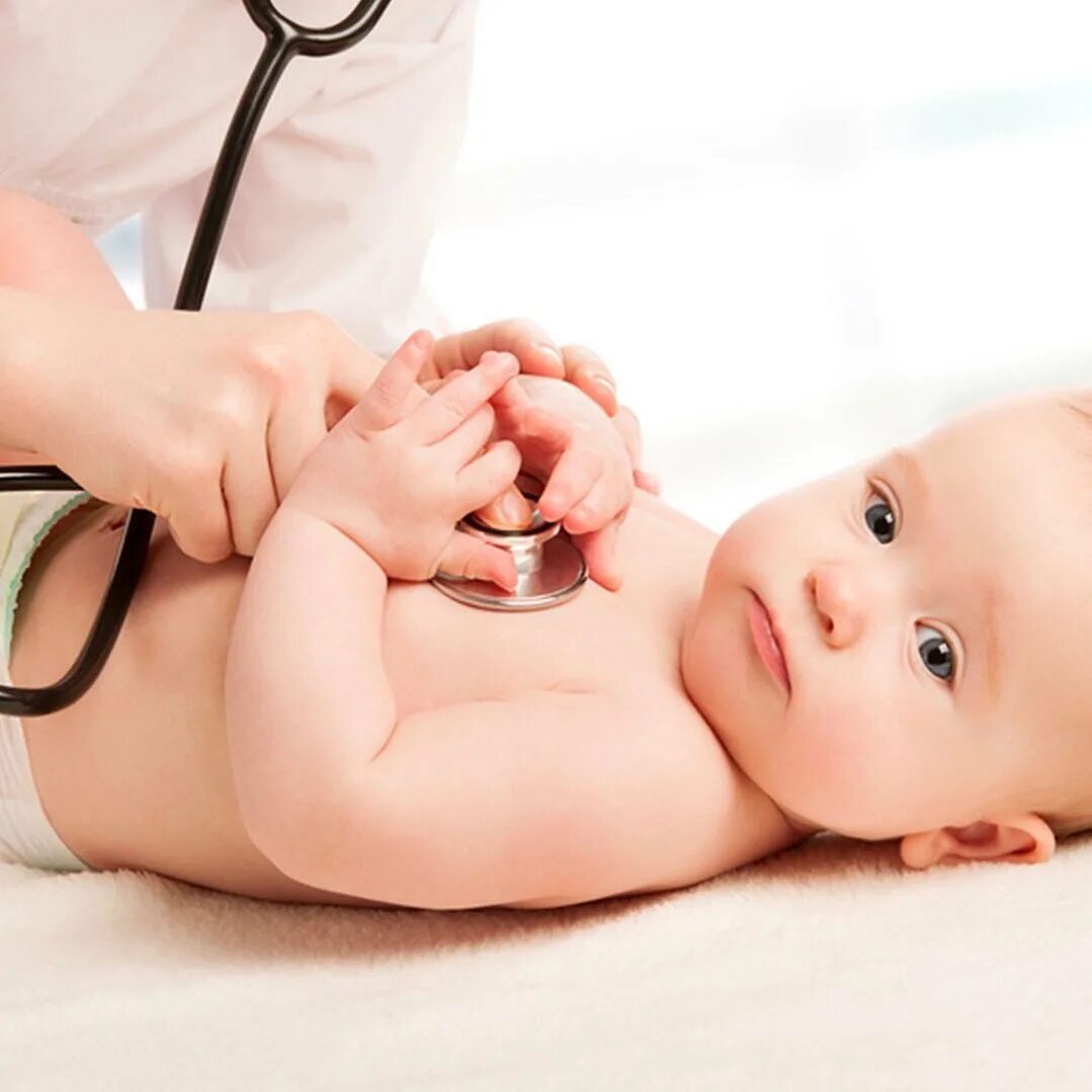 Первый поход в поликлинику. Прививочная бригада. Сердечно-сосудистая недостаточность у детей. Врач педиатр. В связи с походом в поликлинику.