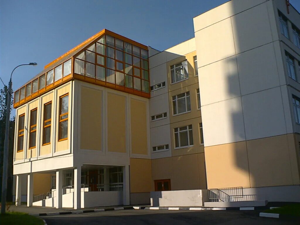 Школа 233 москва. 1568ფული. Гбоу школа № 1568 им. Школа 1568 гбоу москва. Томазо кампанелла (1568–1639).