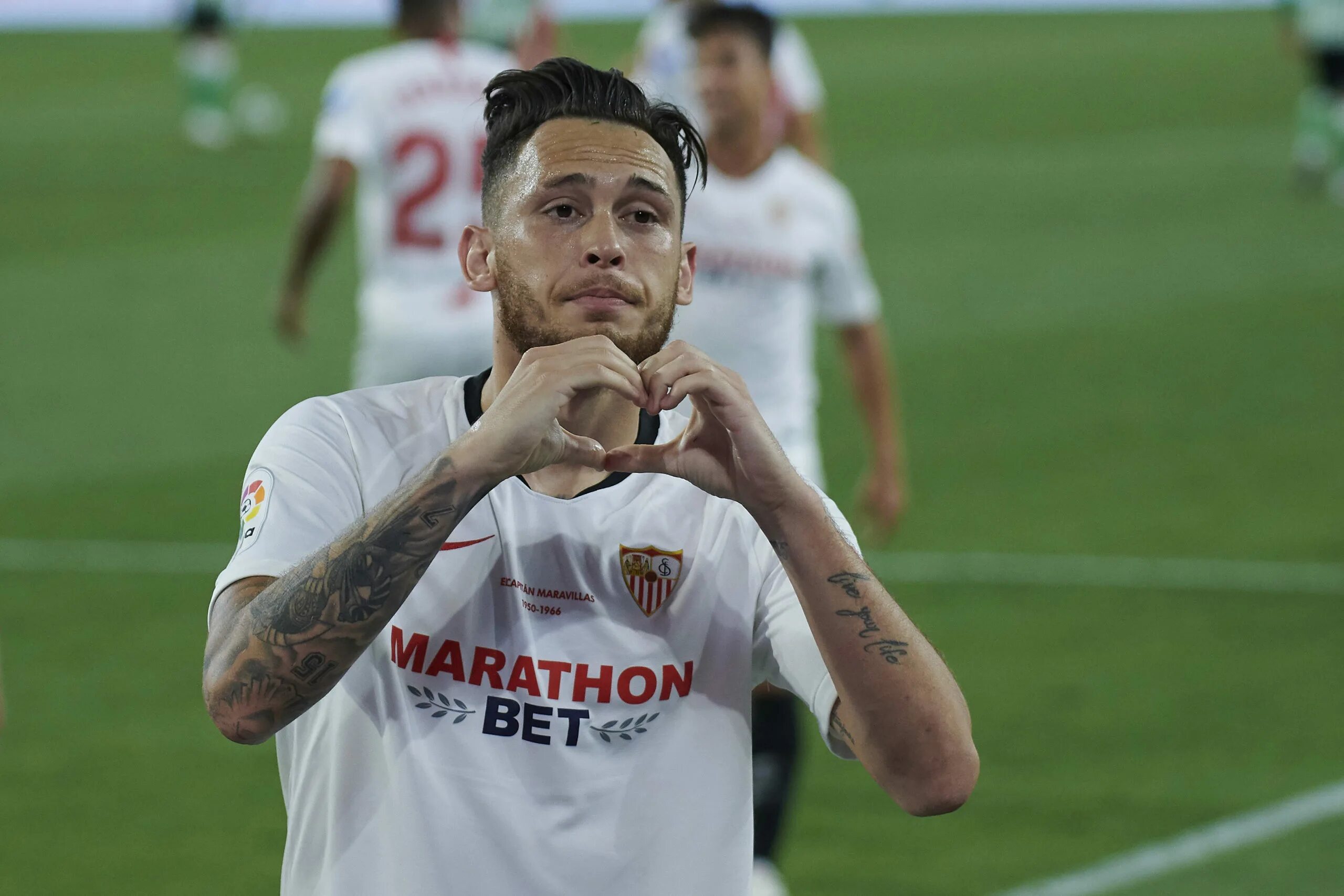 Lucas ocampos футболист. Лукас окампос севилья. Лукас окампос. Лукас окампос футболист. Лукас окампос.