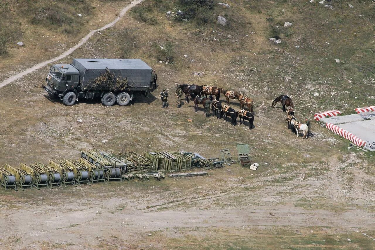 Войска рф материально. Полигон Дарьял Северная Осетия. Дарьял горный полигон в Северной. Дарьял горный полигон в Северной Осетии. Полигон Дарьял Северная Осетия БМП.