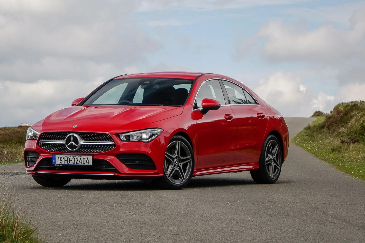 Mercedes cla 180. Мерседес CLA 180. Mercedes Benz CLA 180 AMG. Mercedes Benz CLA 2019. Mercedes CLA 180 2019.