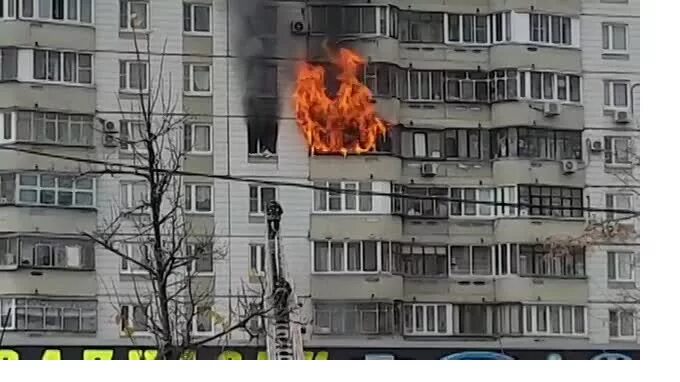 Пожар в северном бутово сейчас. Пожар в северном бутово сейчас. Пожар в северном бутово сейчас. Поджог подстанции в европейский. Подар в бутово сегод.