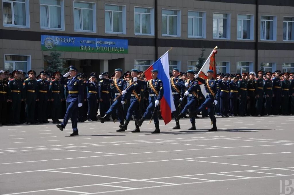 Рязань ВДВ училище. Школа прапорщиков Рязань. Военное училище связи Рязань. Училище связи рязань