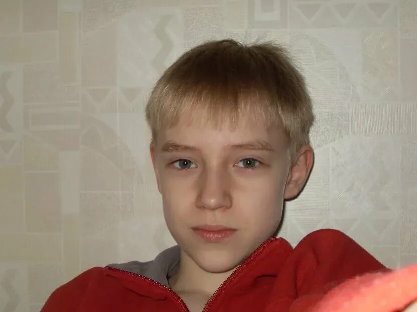 13 обычный. Обычный мальчик. парень 10 лет дома. обычный школьник. лицо мальчика 12 лет.
