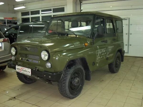 Уаз хантер 2012 сиденья. Уаз 315195. Шноркель для уаз хантер трофи. Уаз 31519. Уаз 3151 оффроуд.