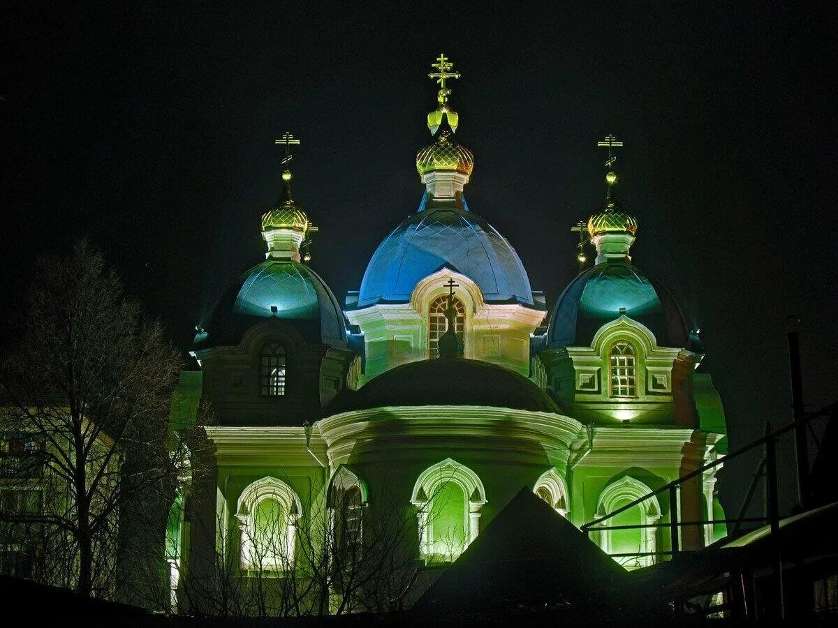 Вознесенский храм города Рыльска. Покровский храм в Рыльске Курской области. Храмы города Рыльска Курской области. Вознесенская Церковь Курск. Рыльск святой