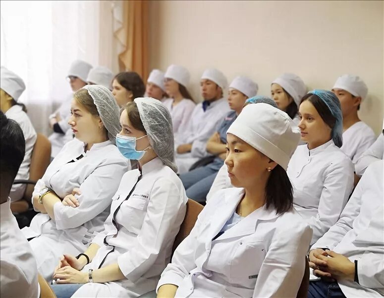 медакадемия шарыпово. медицинский институт владикавказ. мед колледж сгму саратов. студенты медицинского колледжа. студенты медакадемии.