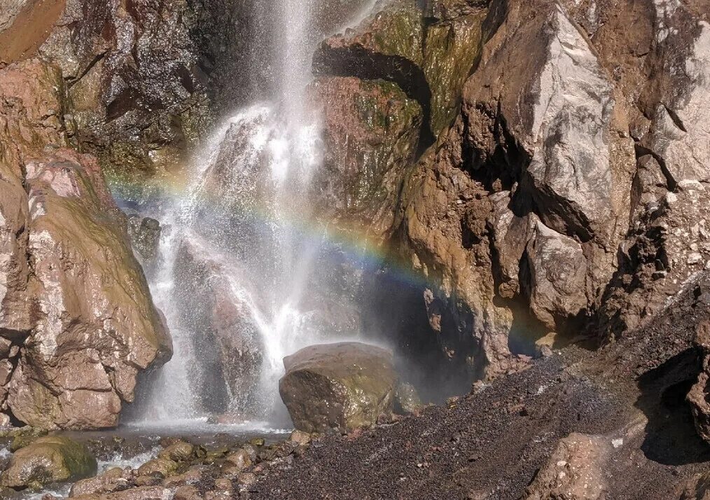 Водопад Азау Су. Водопады – Баксанское ущелье. Кабардино-Балкария, пещера в Баксанском ущелье. Приэльбрусье водопады