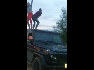 Песня вали к своим. Песня вали к своим
