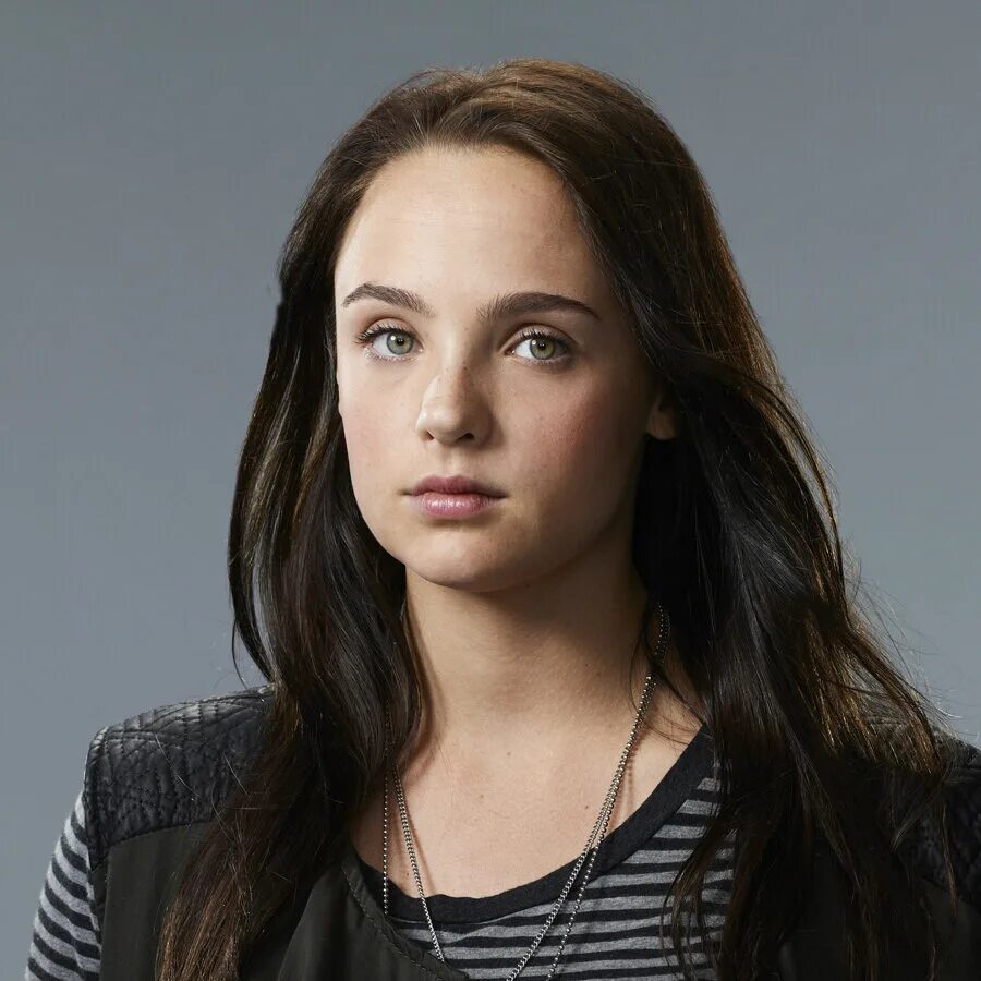 Cast actress. Линн Джонс. Stevie Lynn Jones. Стиви Линн Джонс фото. Стиви Линн Джонс крик.