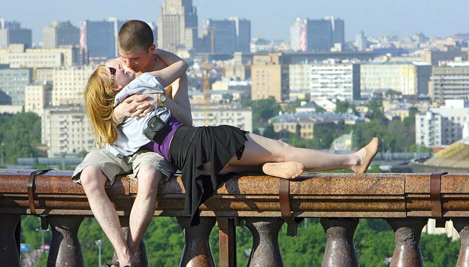 Amour москва. Amour москва. Amour москва. Стриптиз клуб ля мур москва. Фотосессия на воробьевых горах идеи.