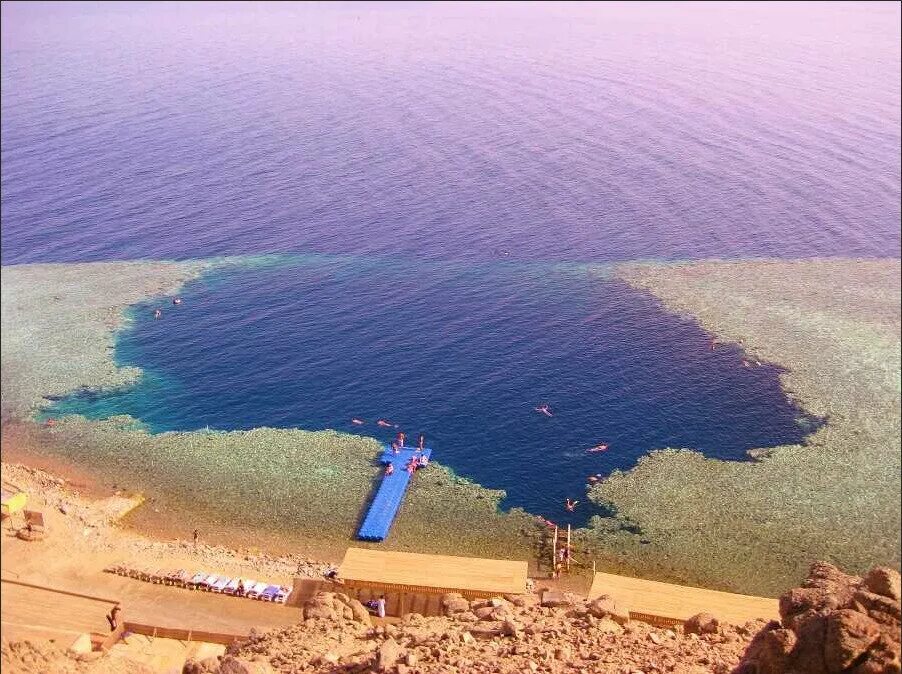 Голубая дыра дахаб. Абу-галум — заповедник «голубая дыра». Голубая дыра (красное море). Блю холл египет. Дахаб египет голубая дыра.