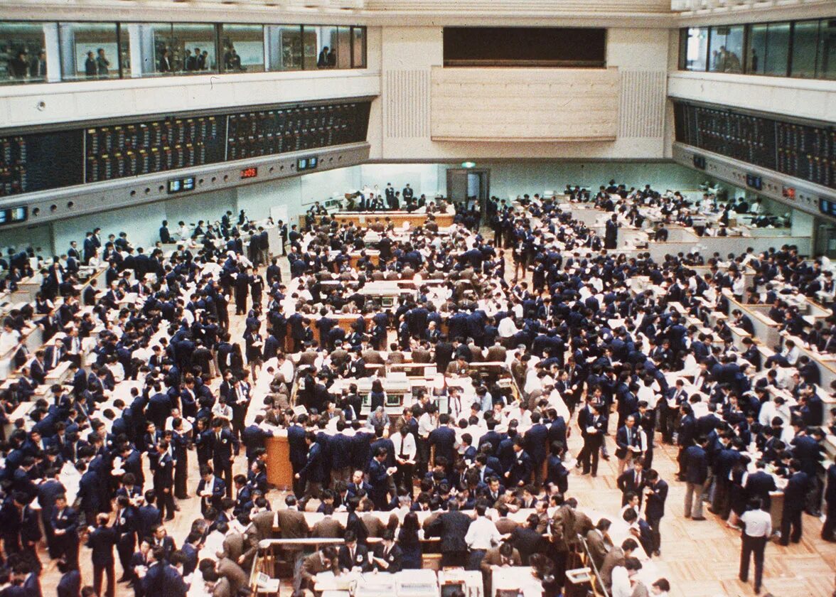 Токийская биржа. Токийской фондовой биржи 19 век. Токийская биржа 1878. Токийская фондовая биржа 1878 здание. Фондовая биржа Токио.