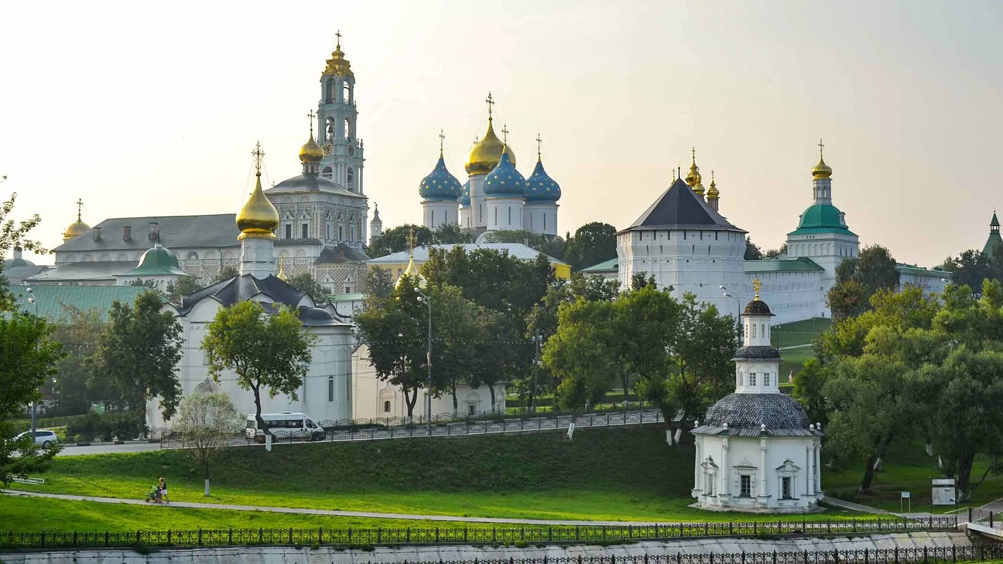 Сергиев посад от мкад. Троице-сергиева лавра сергиев посад. свято сергиевская лавра сергиев посад. золотое кольцо троице сергиева лавра.