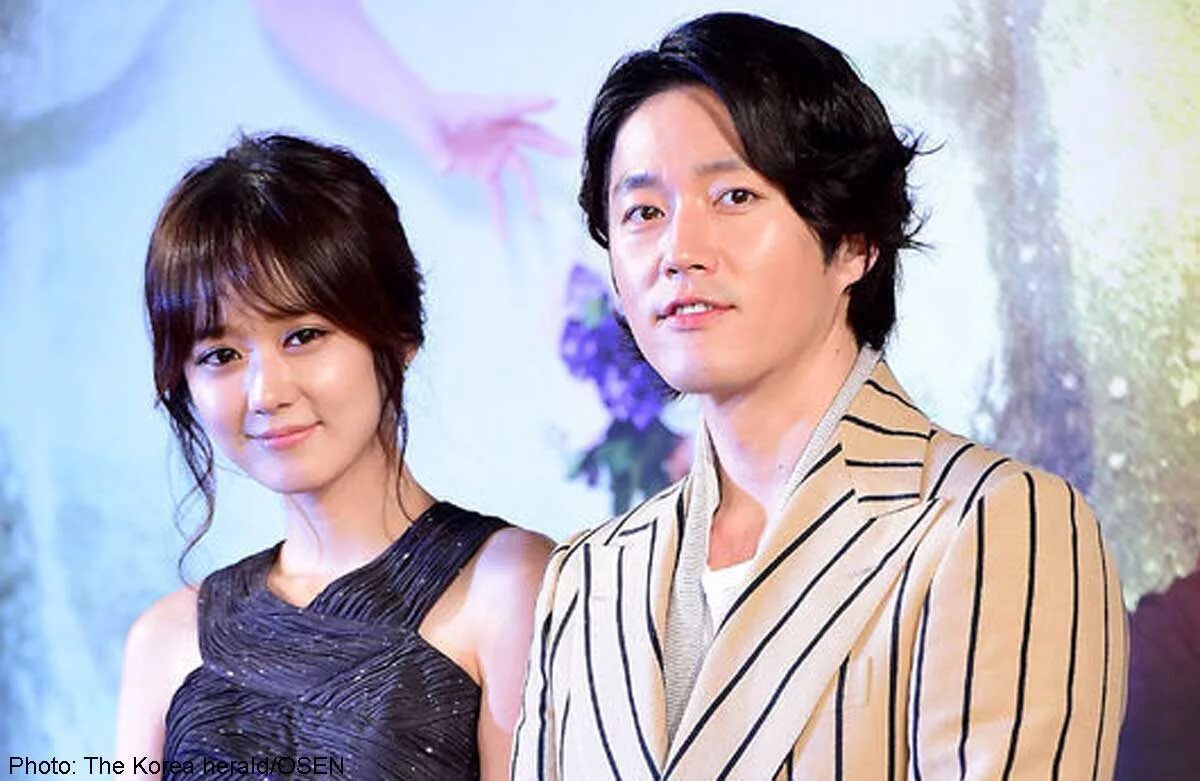 Чан хек и его жена. Jang hyuk с женой. Ким е чжин жена чан хека. Ким ё чжин и чан хёк. Ким ё чжин и чан хёк.