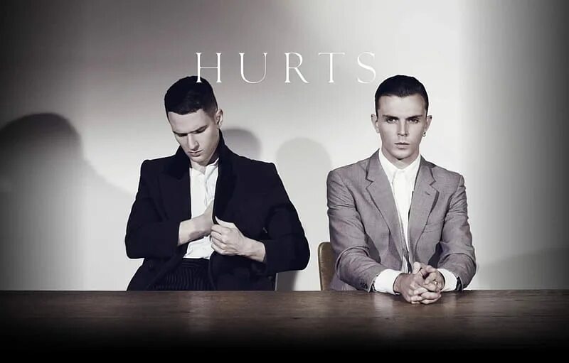 Hurts токсис. Hurts 2023. Hurts 2022. Тео Хатчкрафт 2009 hurts. Hurts группа фото.