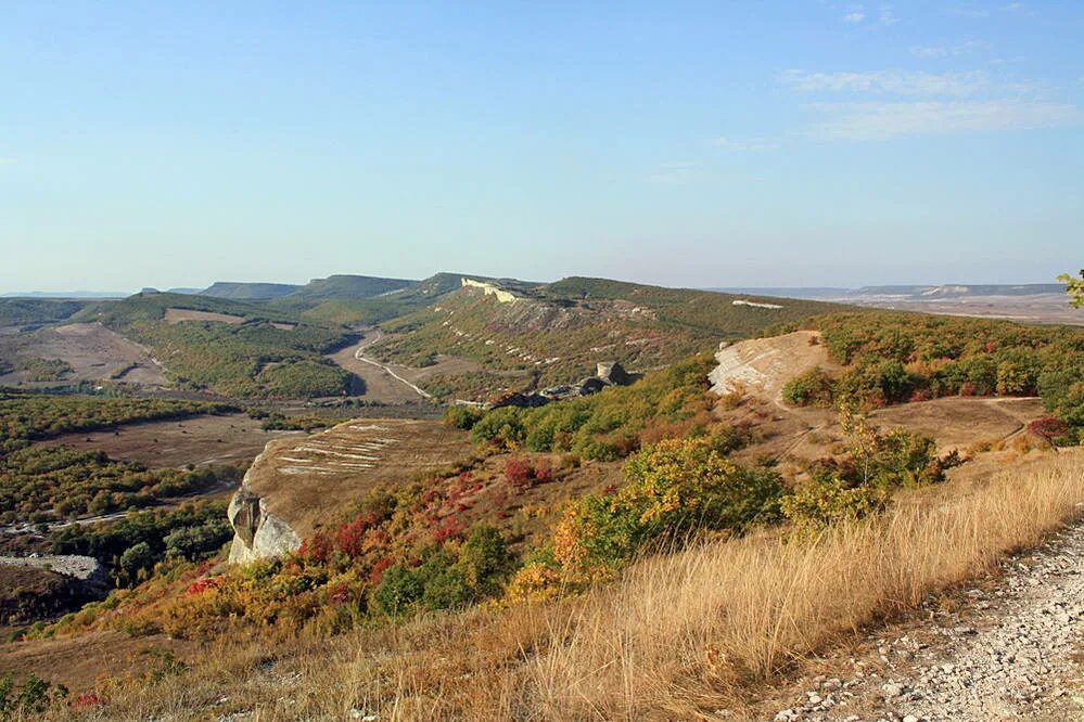 Бакла крым. Бакла гора Крым. Бакла Бахчисарайский район. Бакла (памятник природы). Бакла осенью.