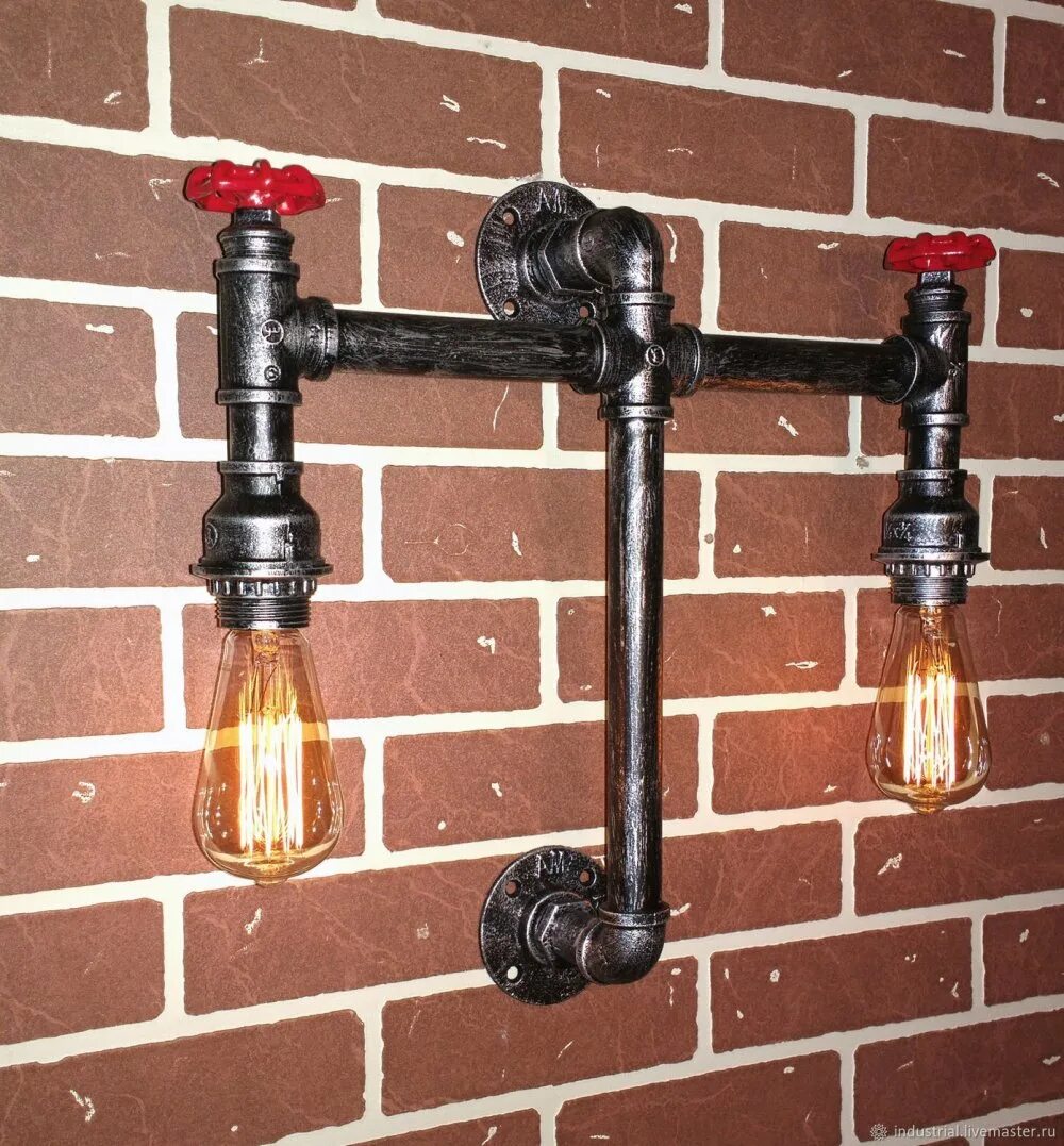 Настенные светильники из труб водопроводных в стиле лофт. Стиль лофт панк индастриал. Полка из водопроводных труб лофт. Трубы в стиле лофт. Лофт из водопроводных труб.