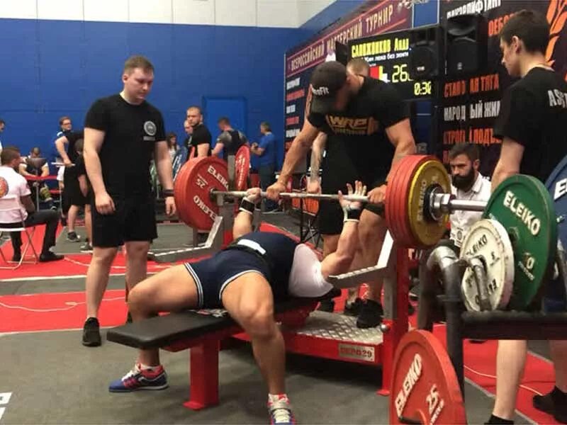 Народный жим мс. Powerlifting кубок жим лежа. Ворлд жим класс москва. Соревнования по жиму штанги лежа. Соревнования по жиму новосибирск.