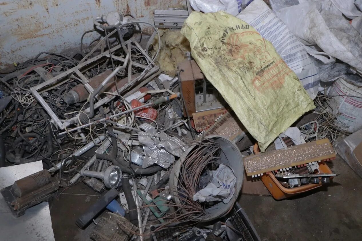 Фон свалка лома. Лом металлолом. Металлолом. 13 а 13б металлолом. Прием металлолома.