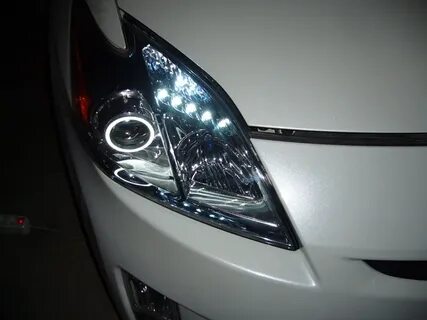 Фары prius 30