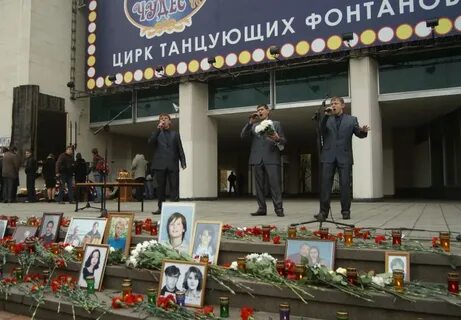 Театральный центр на дубровке что там