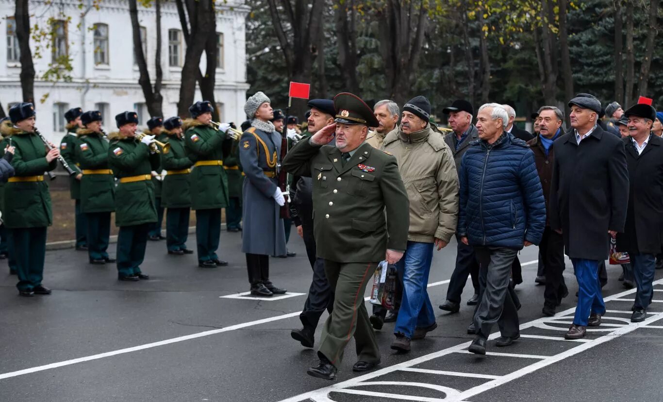 Орджоникидзе училище