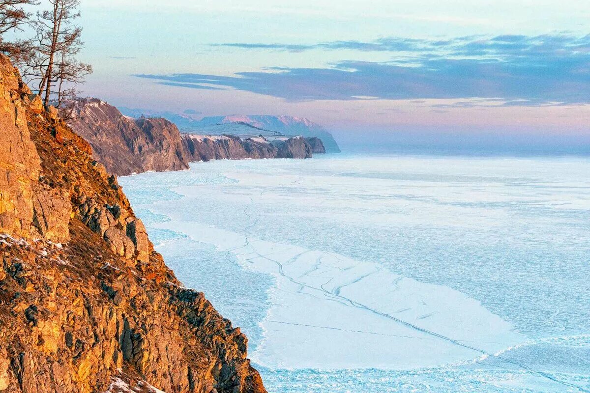 Озеро байкал наследие юнеско. Байкал объект всемирного наследия. Озеро байкал объект всемирного наследия юнеско. Байкал юнеско. Озеро байкал жемчужина.