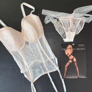 Bridal corset victoria's best sale secret.