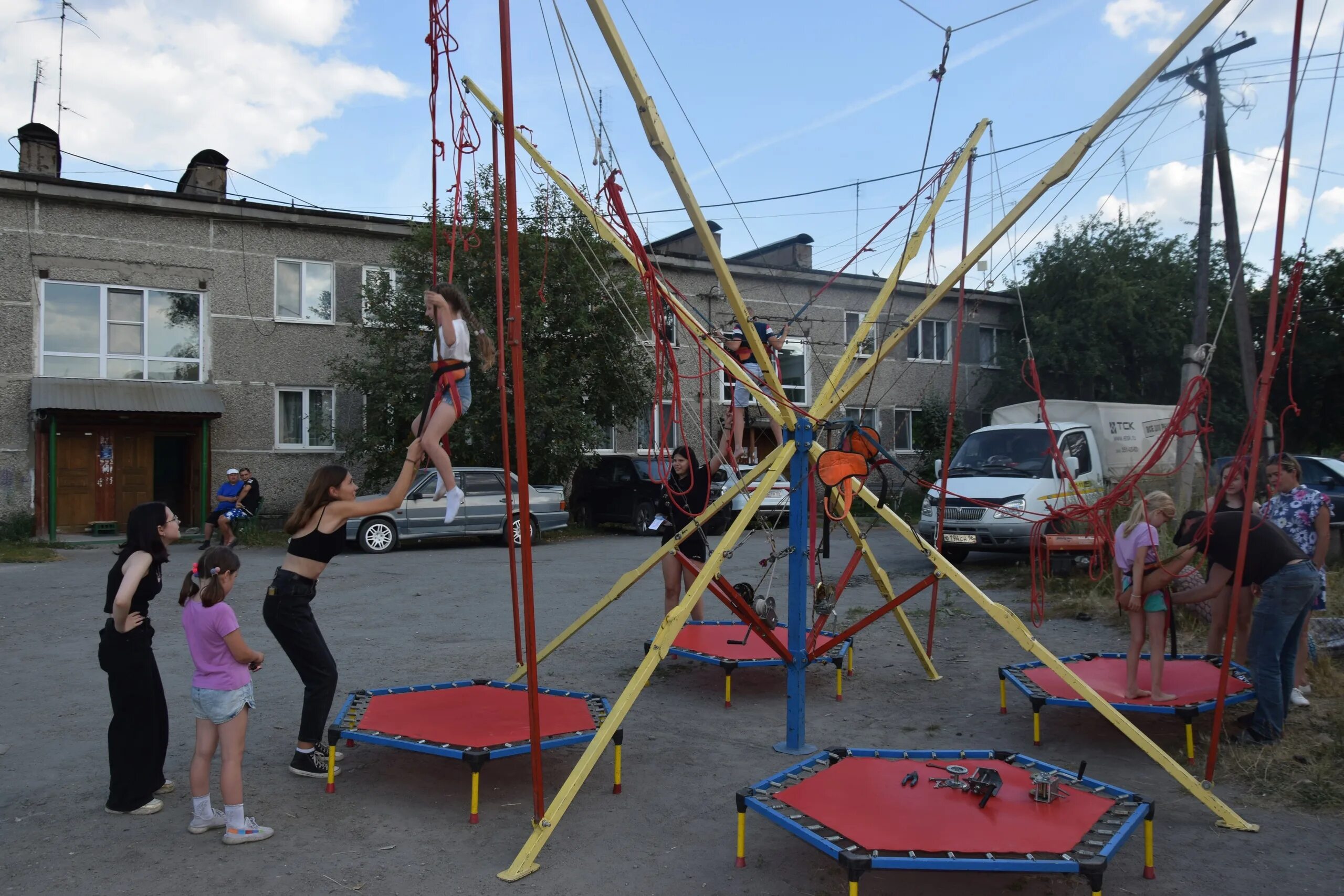 Погода в новоалексеевке амурская область. Деревья в новоалексеевке. Новоалексеевка амурская обл. Новоалексеевка херсонская область. Посёлок городского типа новоалексеевка.