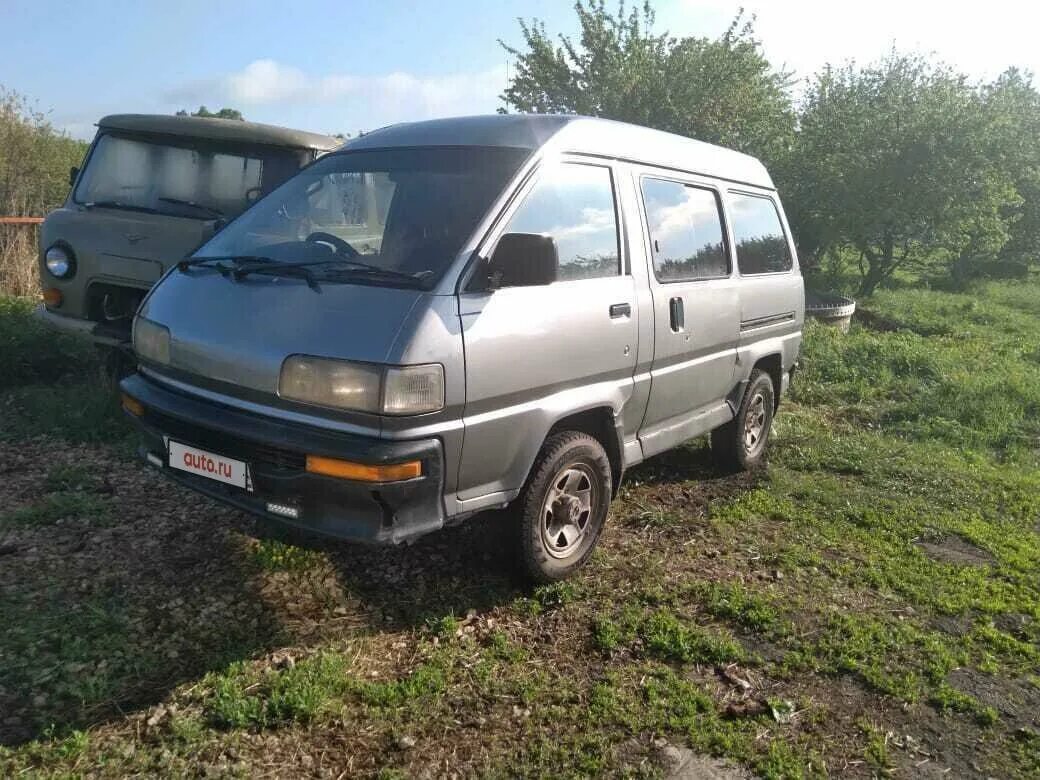 Отзывы тойота айс. Toyota Lite Ace 1990. Toyota Lite Ace III, 1990. Toyota Lite Ace 1990 4wd. Toyota Lite Ace, 1990 беж.