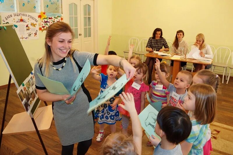 Воспитательница в детском саду. Жена воспитательница. Молодые воспитательницы в детском саду. Жена воспитательница. Шлемко анастасия ивановна химки.