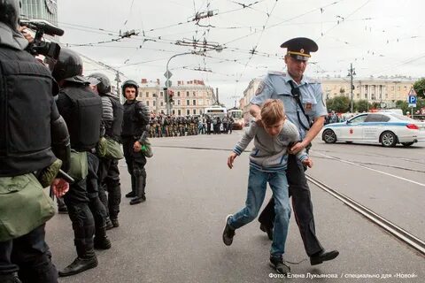 Увидеть в полиции
