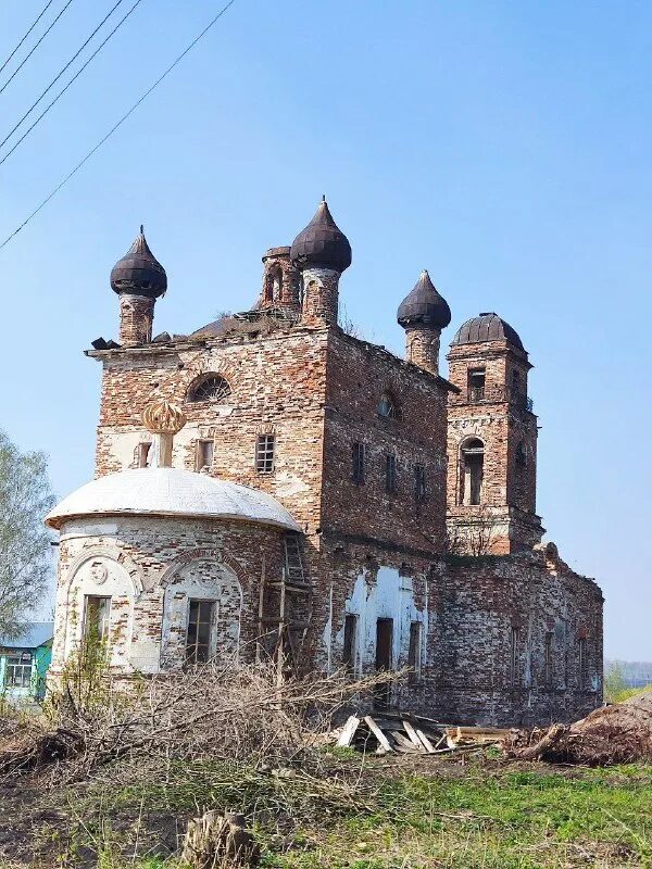 храм в чаще