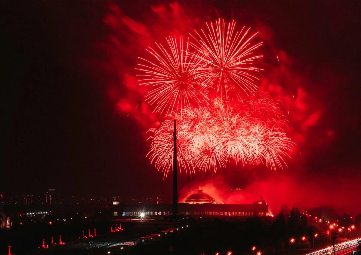 День победы салют. Подольск фото города. Парад победы 2020 в москве салют. Салют московская область. Кремль салют.