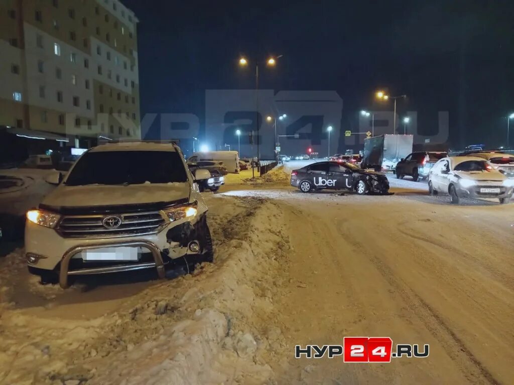 Новый уренгой. Сбили ребенка новый уренгой. Автомобили уренгой. Новый уренгой в 2008. Дром новый уренгой.