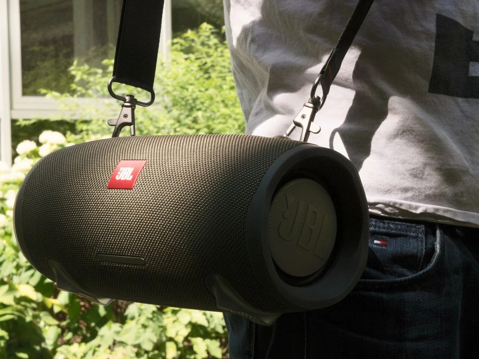 Jbl чардж 2+. Jbl extreme 3. Big charge. Колонка jbl charge 2 басивка. Jbl charge 4 red.