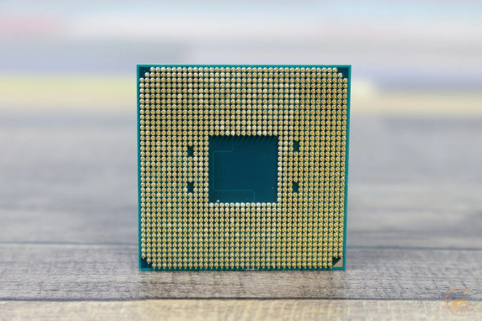 Amd 5 поколения. Процессор AMD Ryzen 5 2400g. Am4 сокет. AMD am4 процессоры. Процессор AMD Ryzen 5 Pro 2400g.