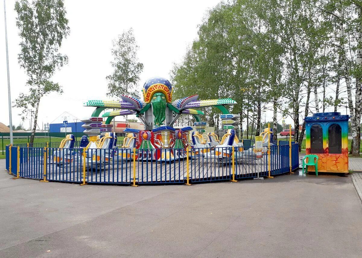 парки развлечений в подмосковье. дикие белки парк в чехове. парки развлечений в подмосковье. чудо парк звенигород. парк отель дракино веревочный парк.