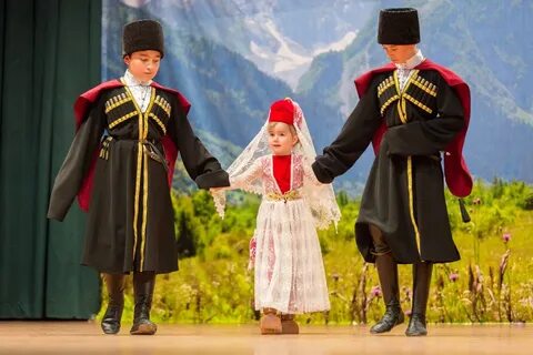 Национальные костюмы в черкесске