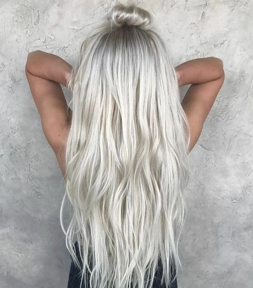 Балаяж русый и блонд. Ice blond. Де косы омбре блонд. Белые волосы. Пепельный блонд.